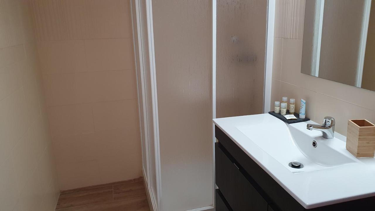 Go4Surf Beach Lofts Peniche Bagian luar foto